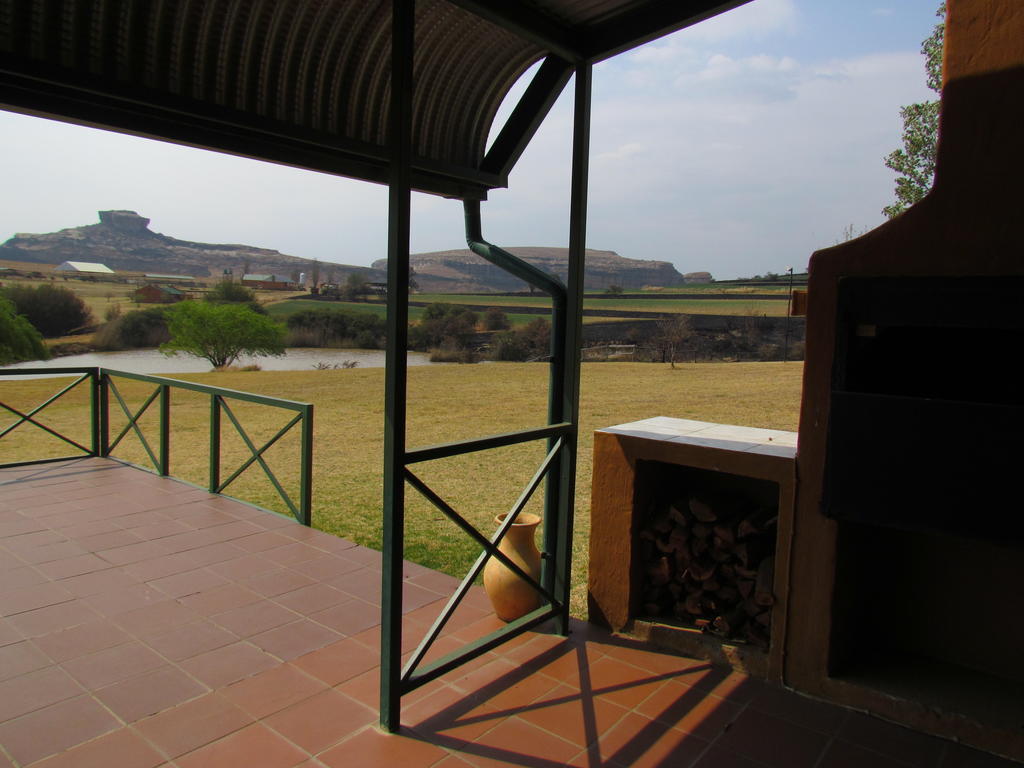Villa Pumula Guest Farm Fouriesburg Zimmer foto